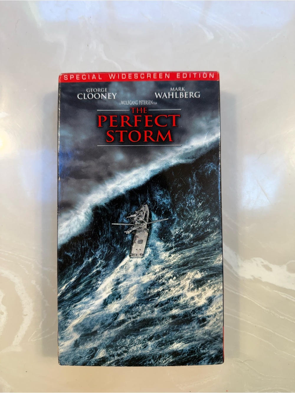 Collectable the perfect storm VHS special widescreen edition 2000 George Clooney